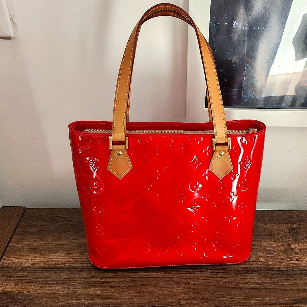 Louis Vuitton Houston Vernis Bag
